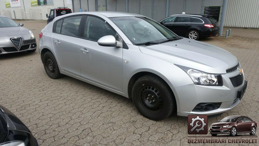 Balamale hayon chevrolet cruze 2012