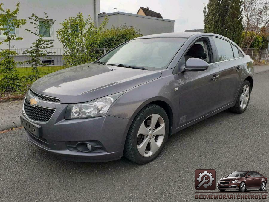 Bascula chevrolet cruze 2010