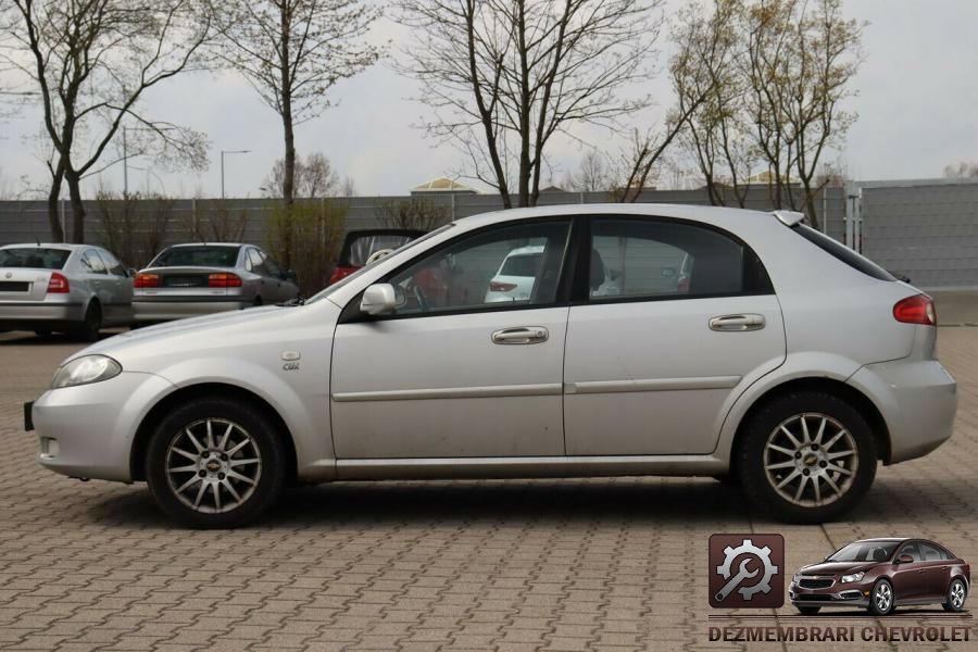 Incuietoare capota chevrolet lacetti 2004